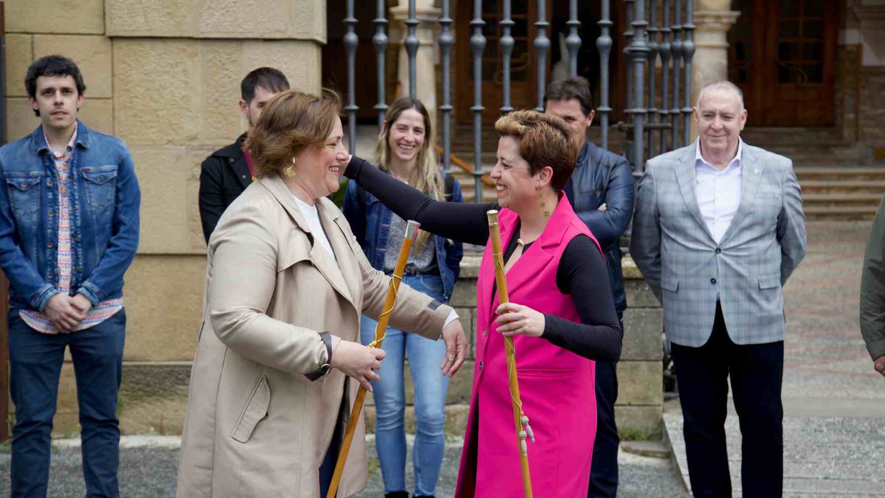 Los dos pueblos de Navarra que intercambian sus varas de mando en su tradicional romería
