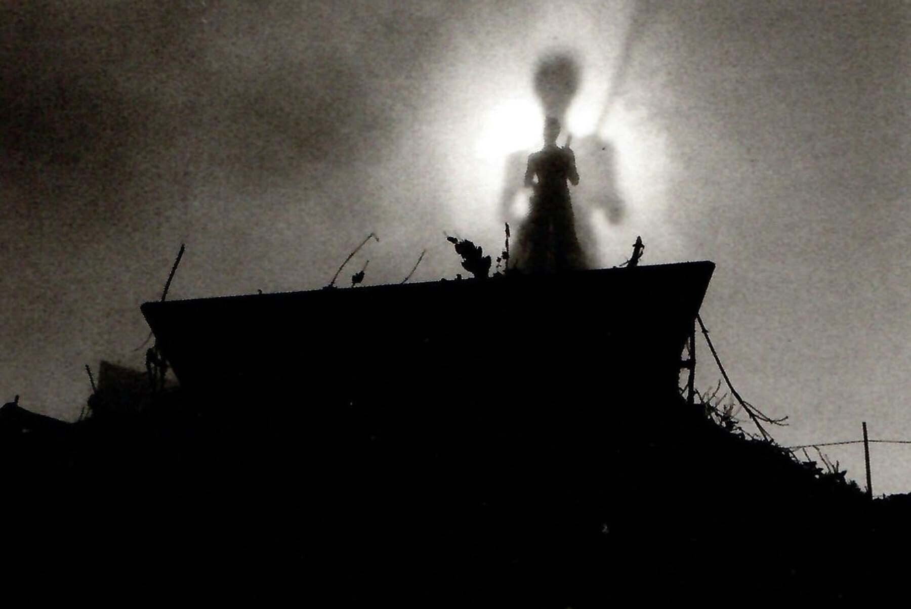 Foto 17. Del reportaje monográfico La España Mágica. Huelva 1985. (Foto Koldo Chamorro, cortesía de la familia)