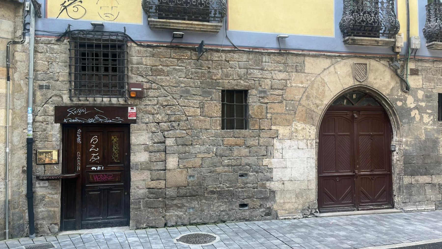 El emblemático bar del Casco Antiguo de Pamplona que reabre 5 años más tarde: se ha renovado por completo