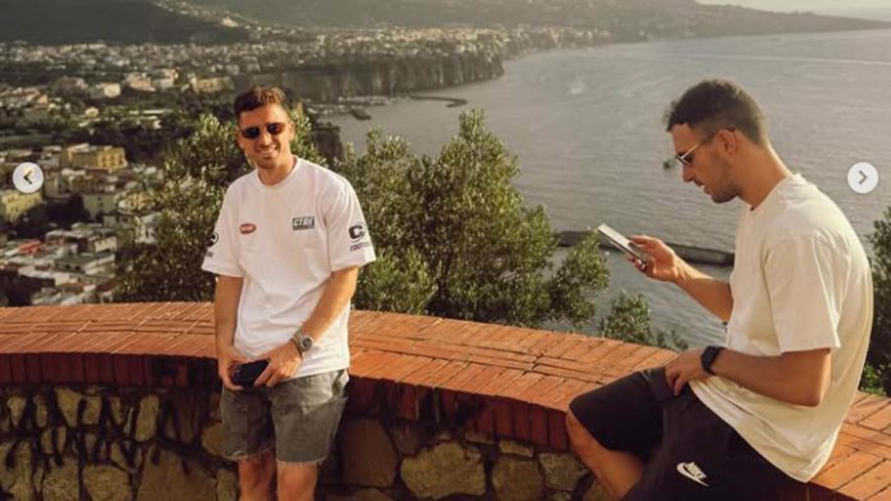 los jugadores Kike Barja y Unai García disfrutan de unos días de descanso en Nápoles. INSTAGRAM