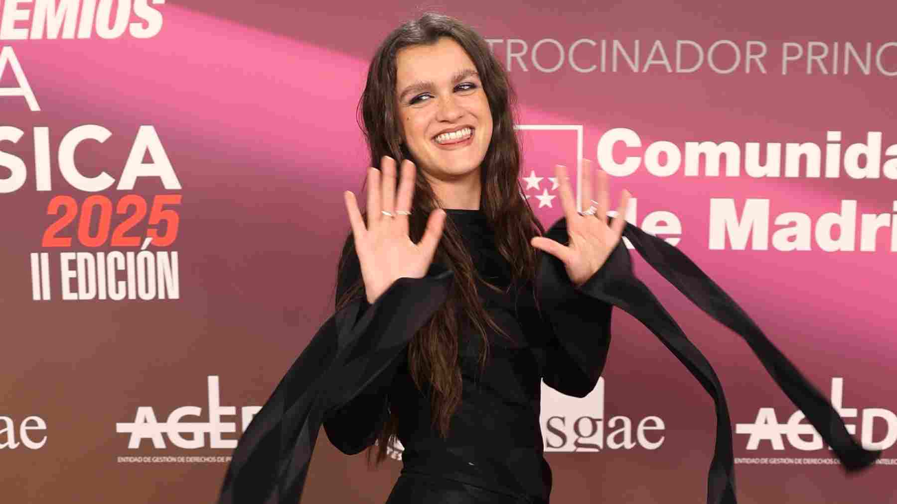 Amaia arrasa en los Premios de la Academia de la Música y la vuelve a liar en televisión