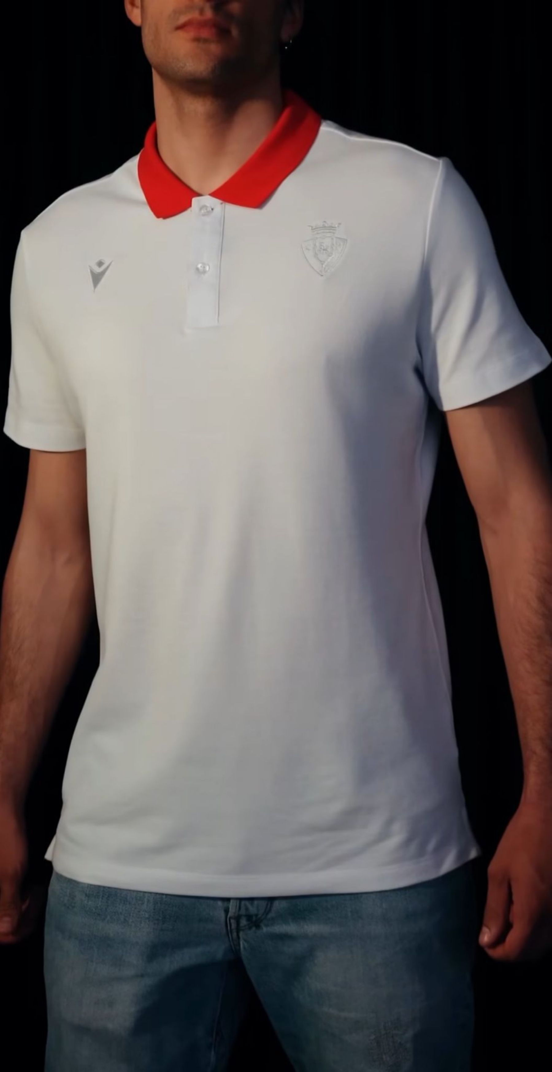 Polo especial de Osasuna diseñado para San Fermín. OSASUNA
