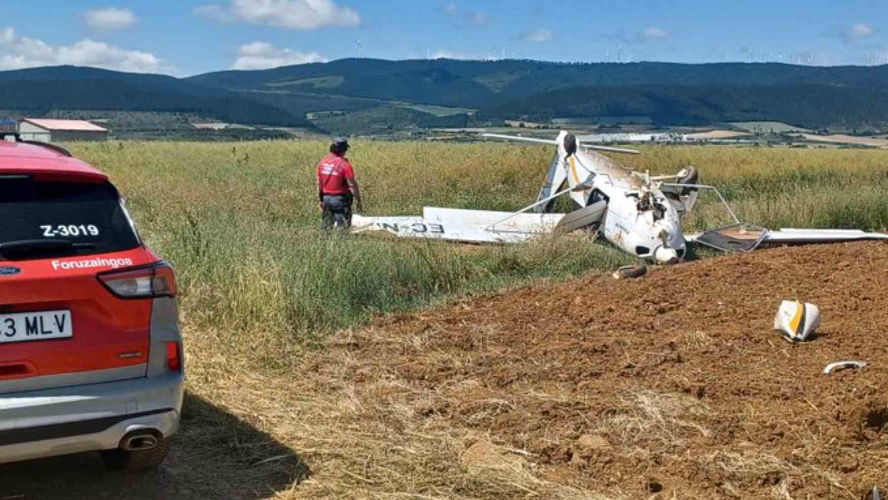 Una avioneta se estrella en las inmediaciones de un aeródromo en Navarra con cuatro personas a bordo