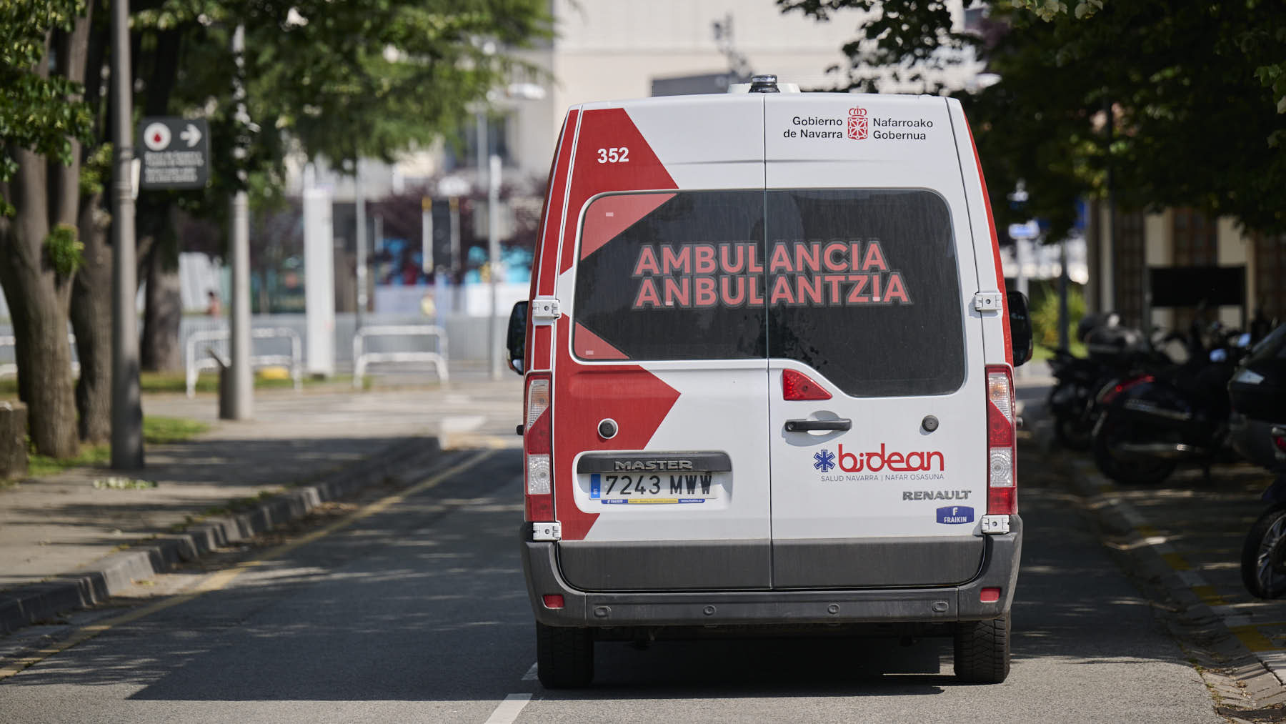 Tragedia en la Comarca de Pamplona: muere un motorista tras chocar contra un turismo