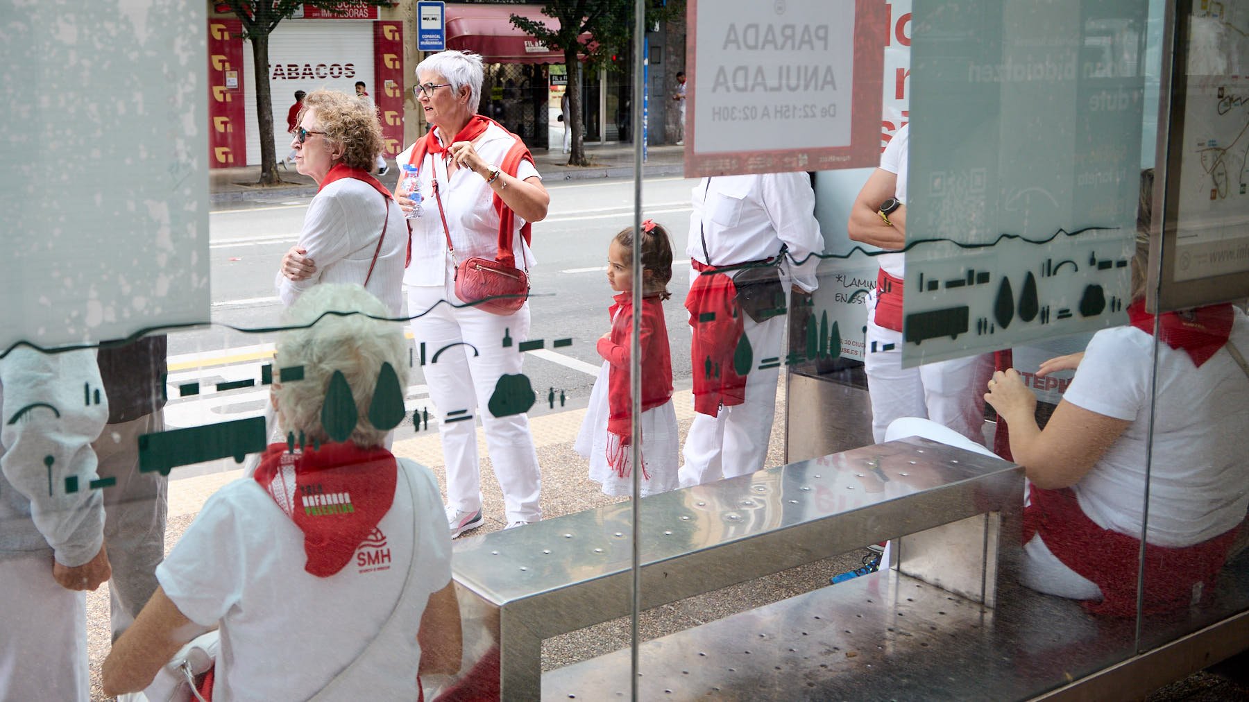 Los trabajadores de las villavesas no descartan sembrar le caos en San Fermín: 