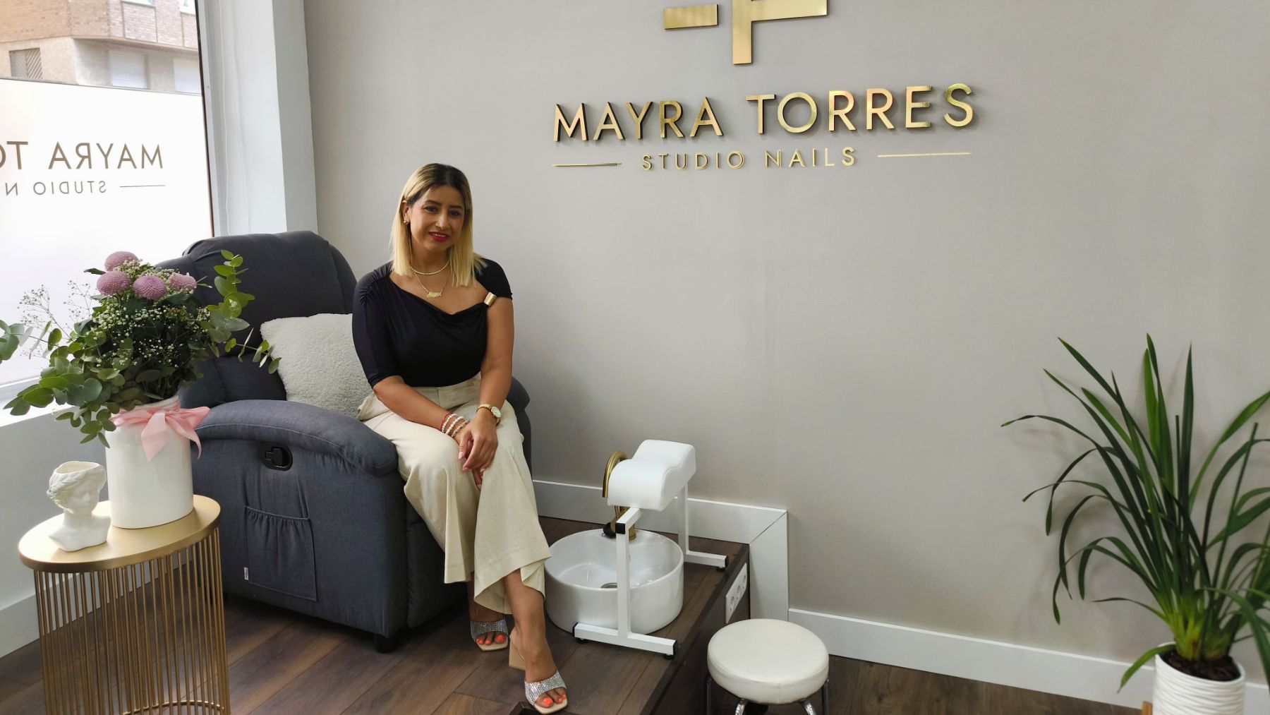 Mayra, la mujer que ha logrado abrir su estudio en Pamplona: 