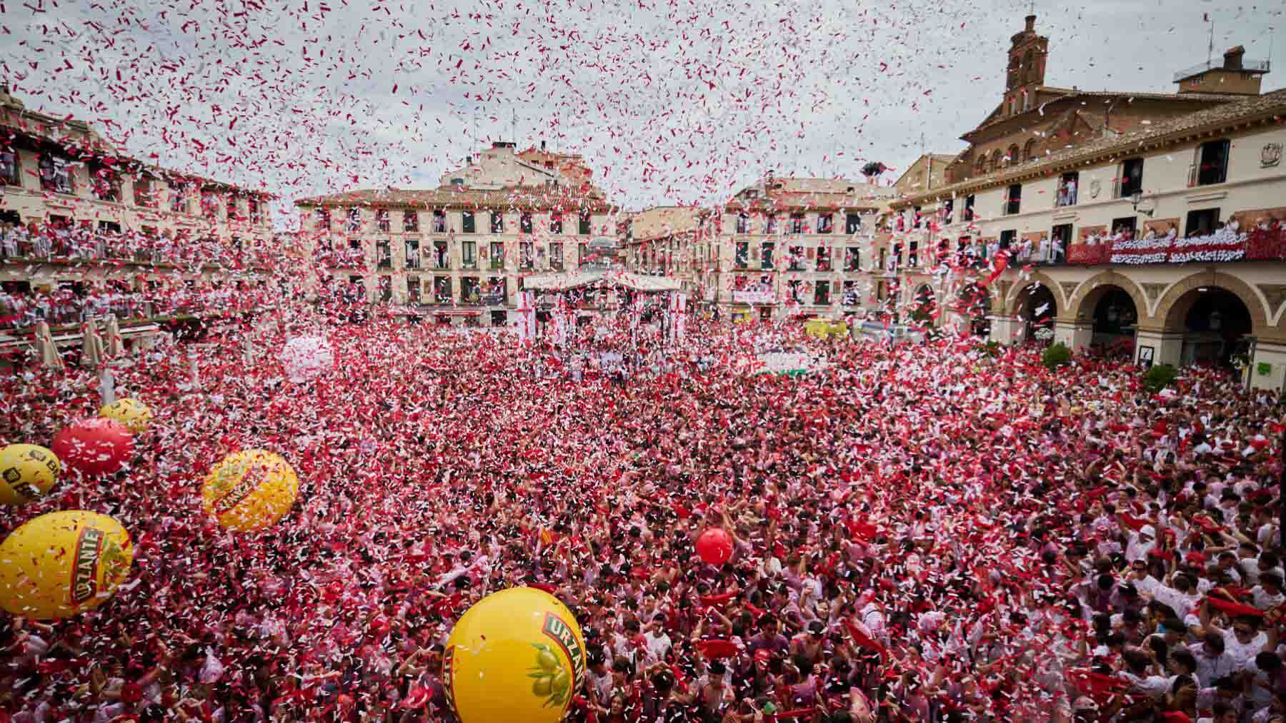 VÍDEO| Gritos contra Pedro Sánchez en el inicio de las fiestas de Tudela en presencia de María Chivite