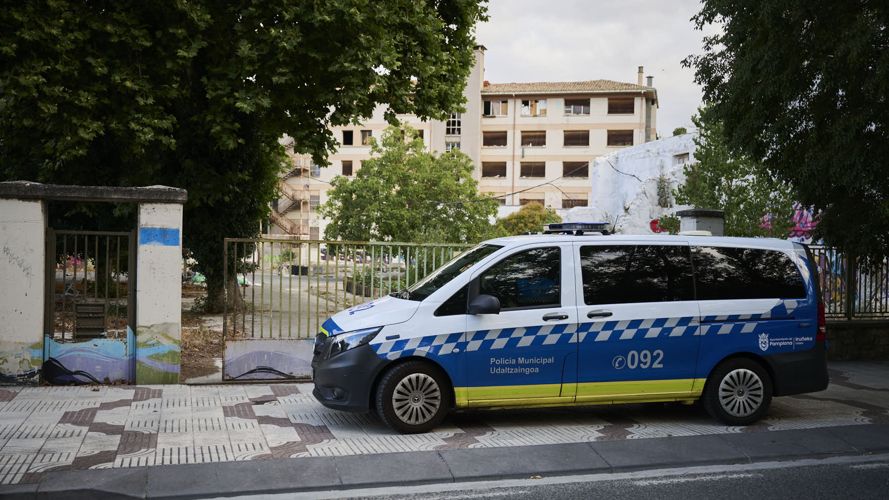 Los ocupas de la antigua ikastola Jaso acumulan 242 denuncias en menos de un año: robos, agresiones sexuales y amenazas