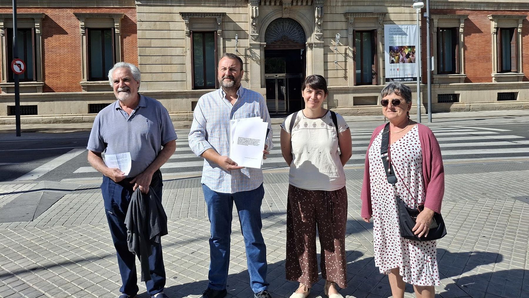 Reclaman que el Parlamento investigue si el proyecto Mina Muga está en el origen de la trama corrupta