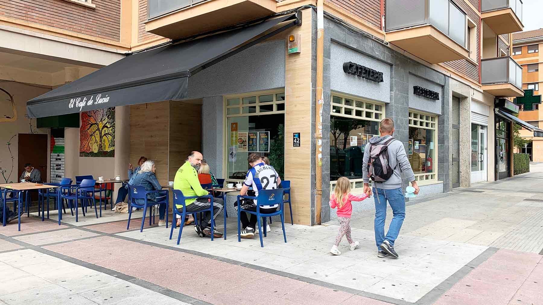 El Café de Lucía está en la calle Bernardino Tirapu 61 de Pamplona. Navarra.com