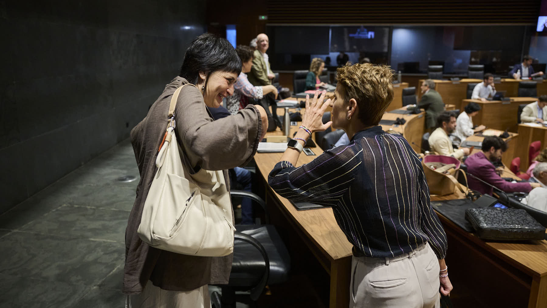 Chivite vuelve a lanzarse a los brazos de Bildu en Navarra y pactará con los proetarras su séptimo presupuesto