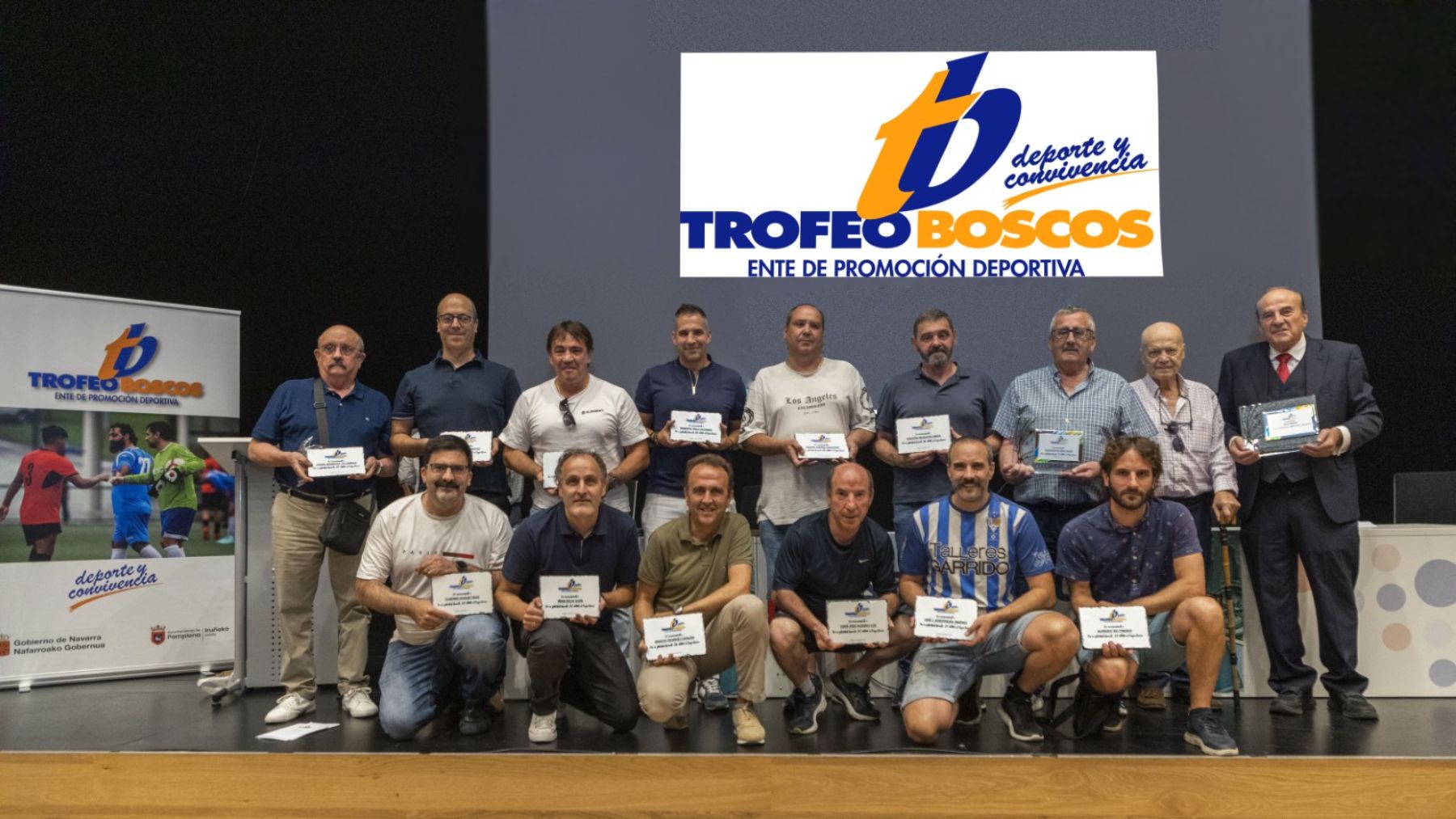 El Trofeo Boscos abre temporada con un homenaje histórico a veteranos del fútbol aficionado
