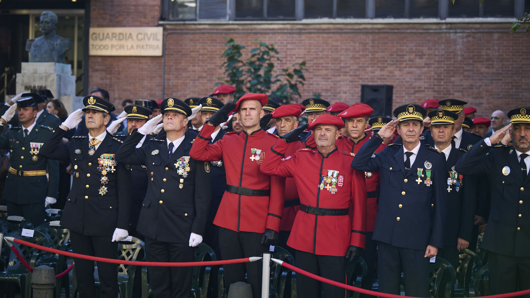 UPN propone la Medalla de Oro de Navarra para Policía Foral, Guardia Civil, Policía Nacional y las Fuerzas Armadas