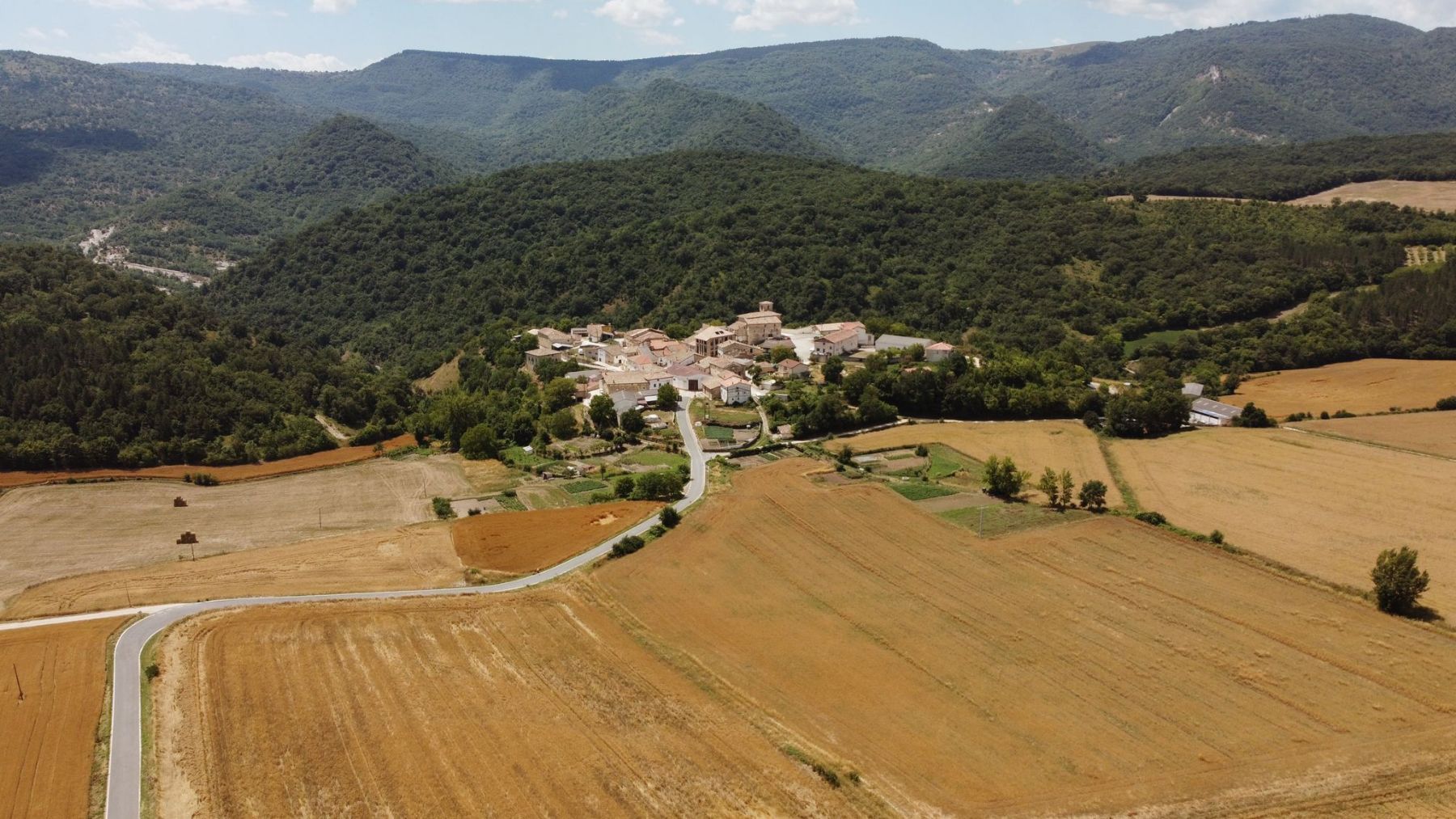 El pequeño pueblo de Ecala en el Valle de Amescoa. CEDIDA
