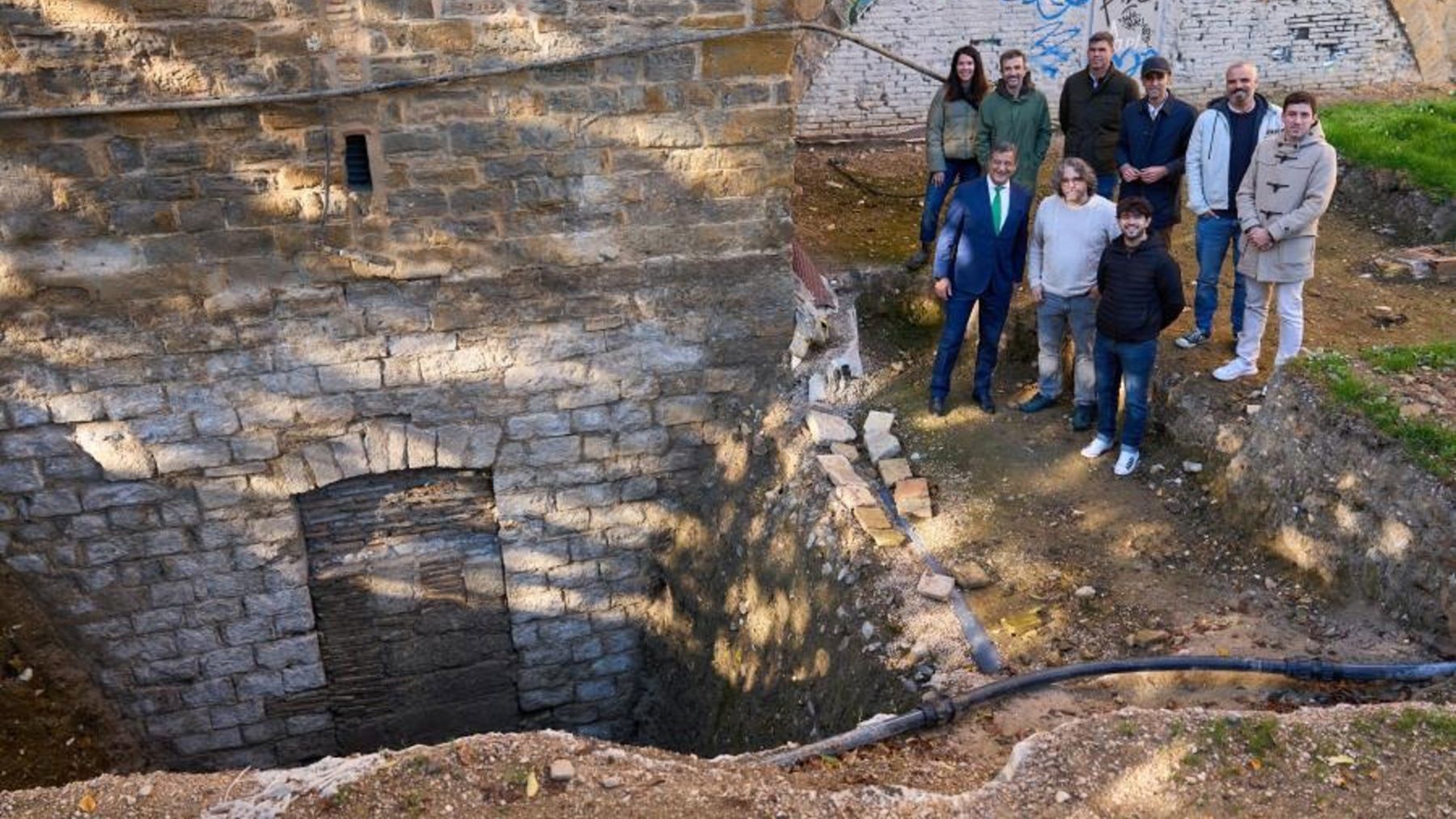 Lo que escondía la Torre Barbazana: descubren una entrada medieval bajo el corazón de Pamplona