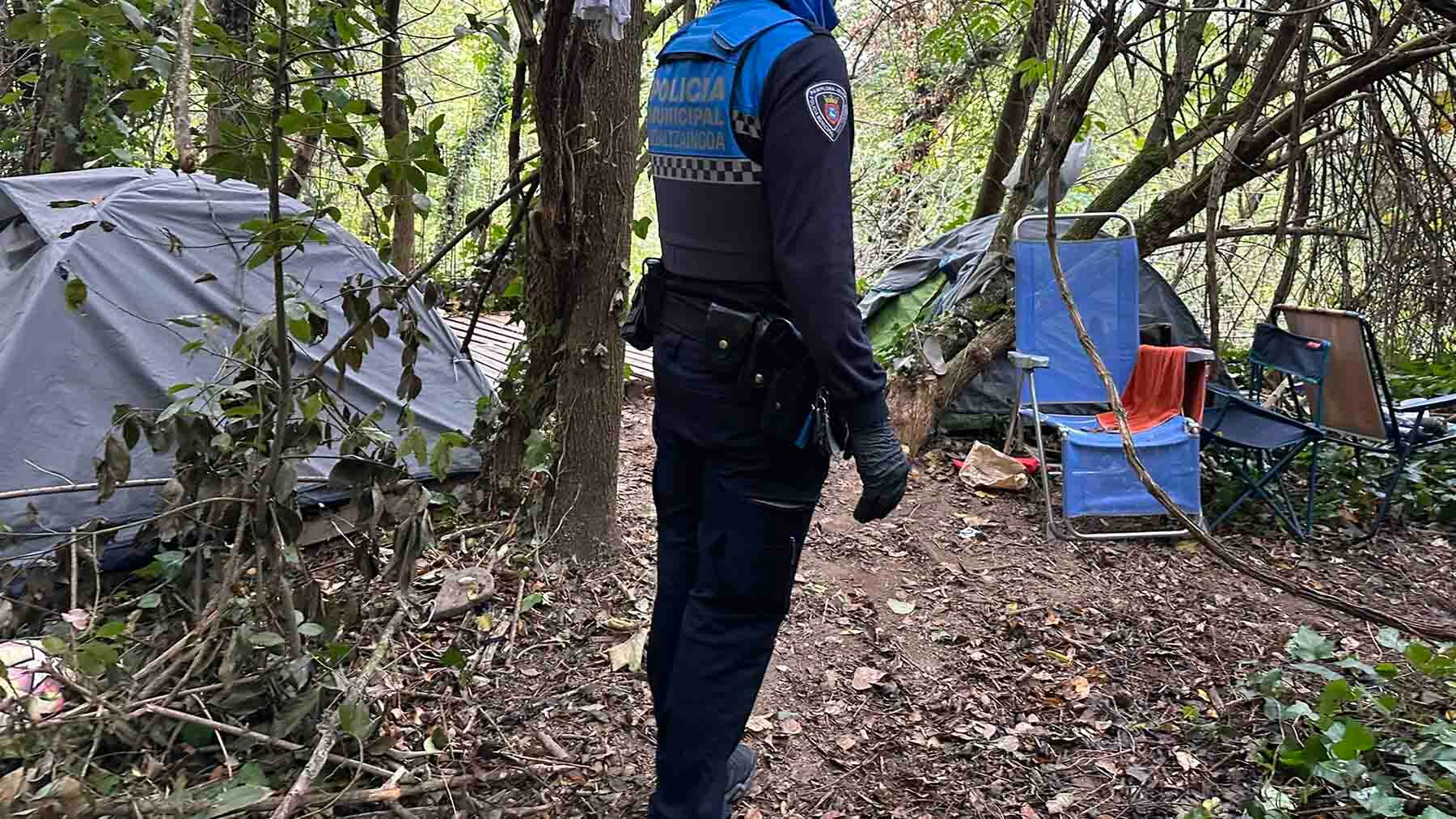 En libertad los cuatro magrebíes encarcelados por la violación cerca de Carpa tras un giro en la investigación