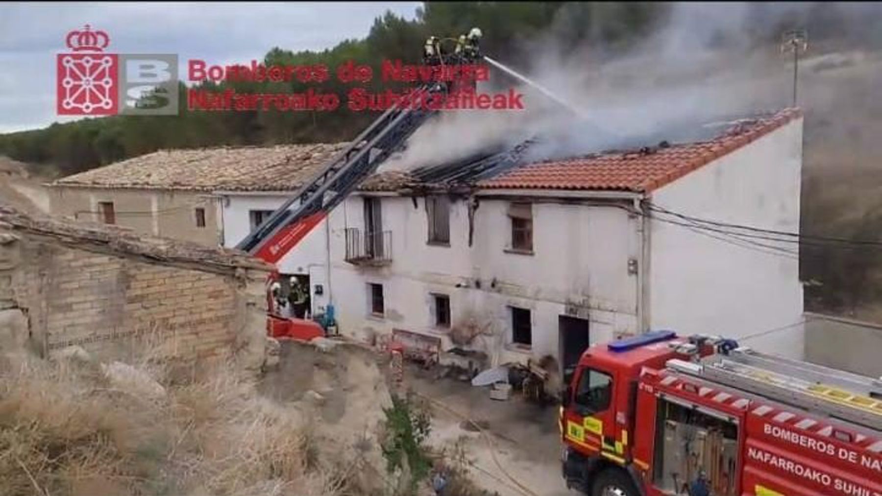 Un incendio provoca grandes daños materiales en una vivienda de un pueblo de Navarra