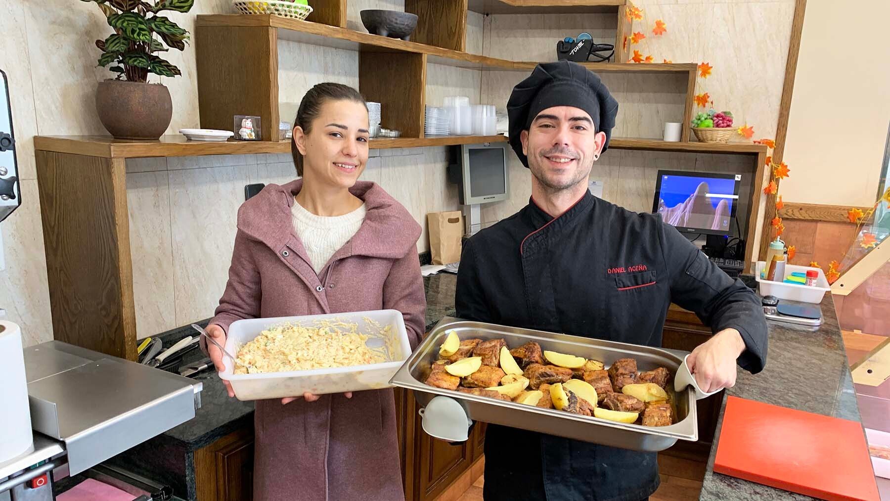 El nuevo restaurante de comida para llevar que triunfa en un pueblo de Navarra: “Estamos de bote en bote”