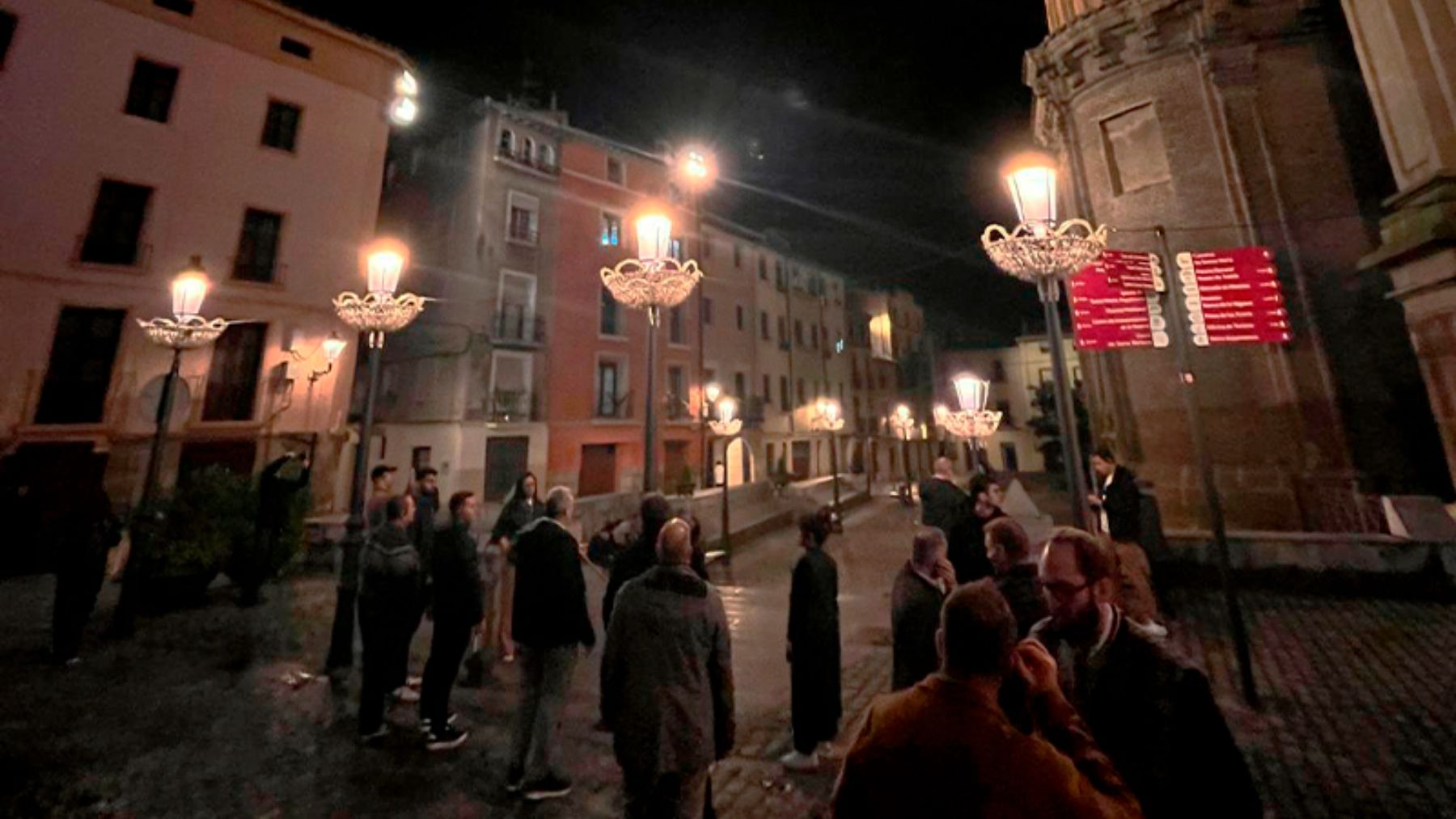 Visita a Tudela donde los participantes de la formación descubren el proyecto de
sustitución integral del alumbrado público por tecnología LED 2200 K. ATP ILUMINACIÓN