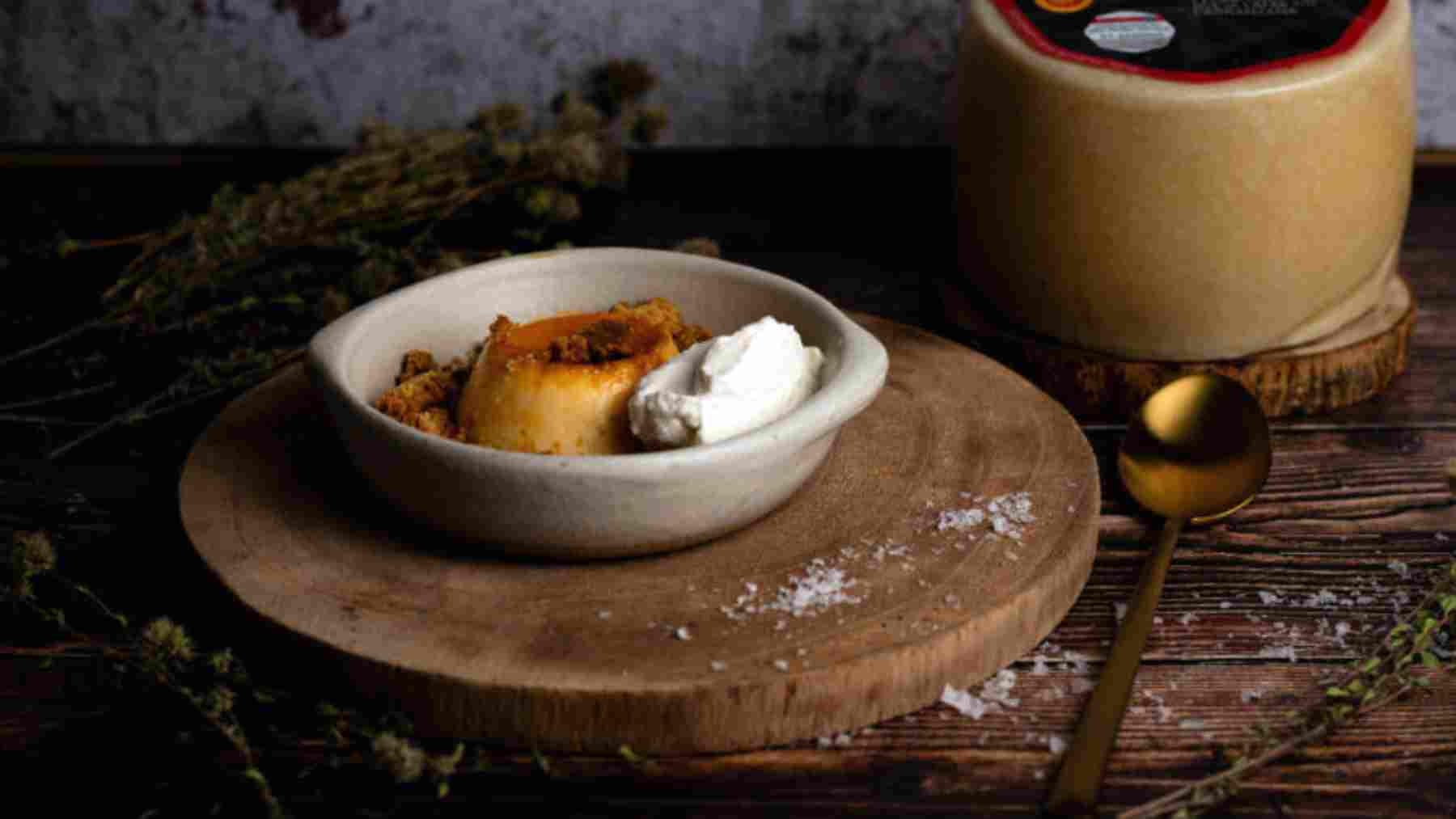 El flan de queso Idiazábal que arrasa en Navarra: así puedes prepararlo en casa paso a paso