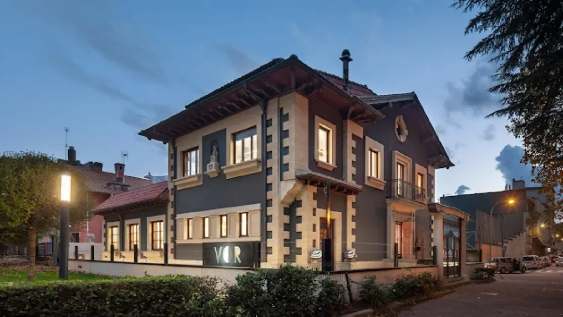 La Cámara de Comercio condena los ataques con pintura en la sede de una empresa en Pamplona