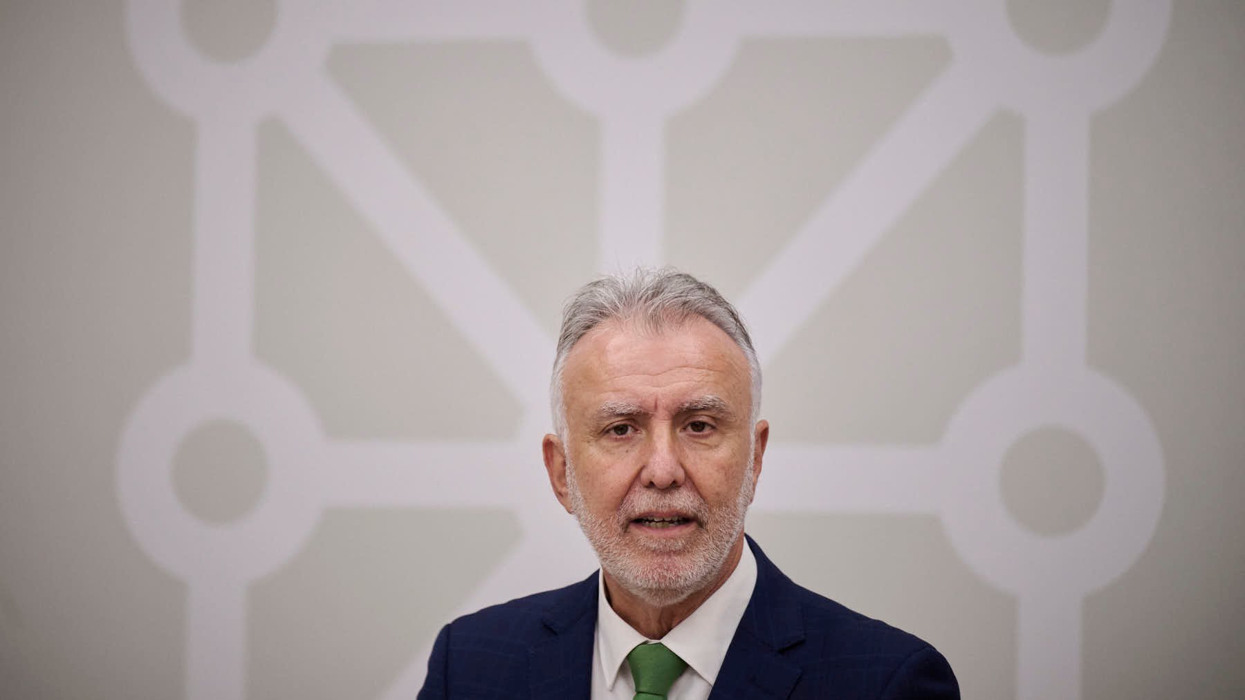 Ángel Víctor Torres estalla en Pamplona tras librarse de la comisión canaria: “He dado todas las explicaciones”