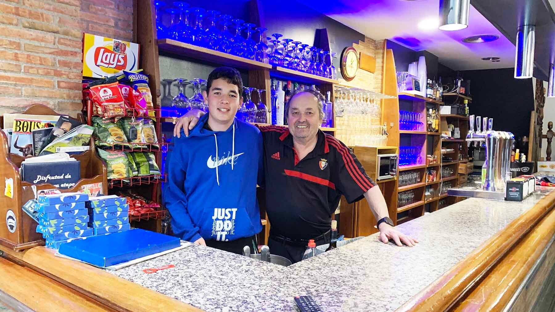 El bar de un pueblo de Navarra que vive sus últimos días después de 60 años: 
