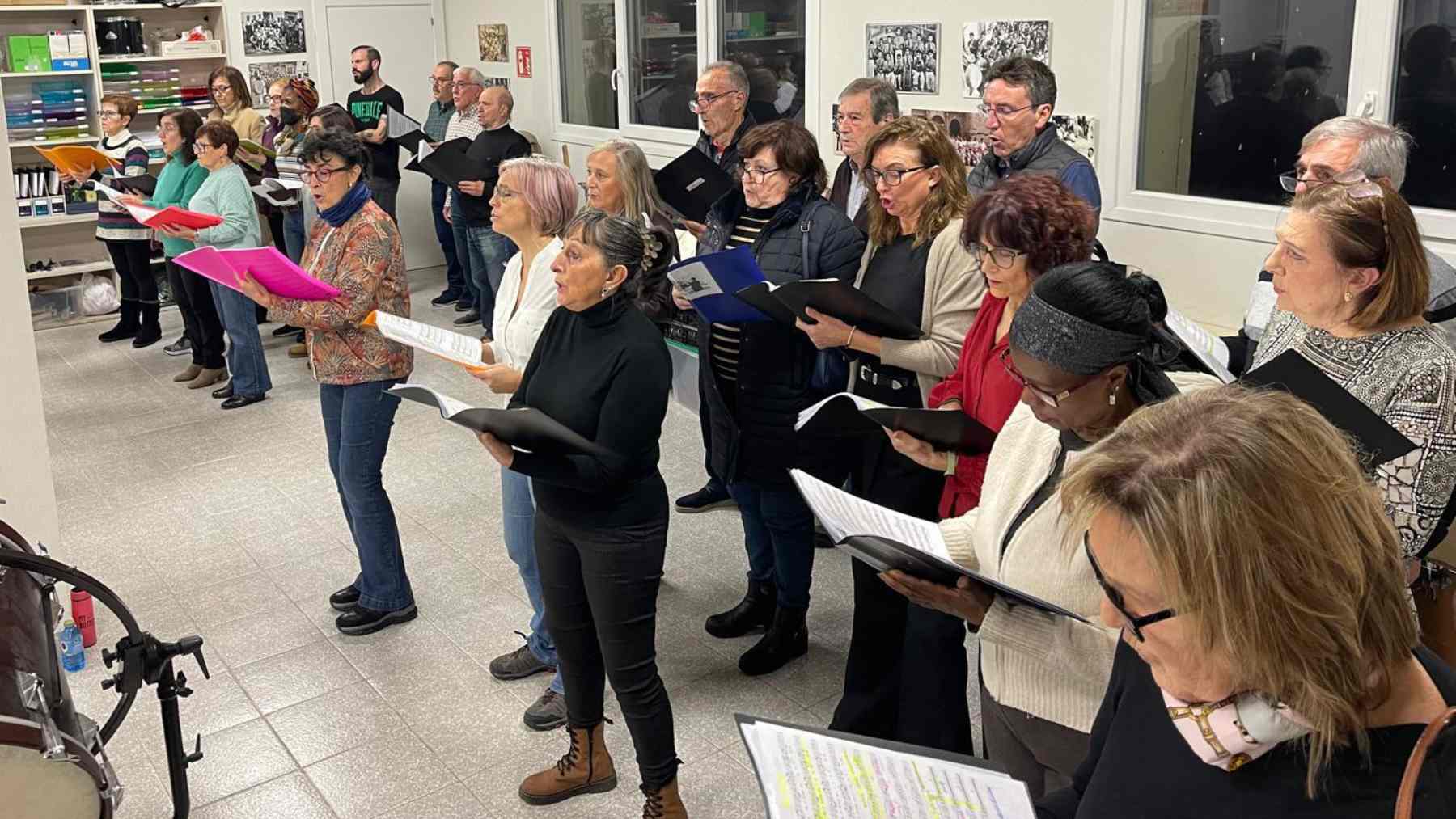 Nace un nuevo coro en Navarra y debuta con un concierto solidario que conecta música y solidaridad