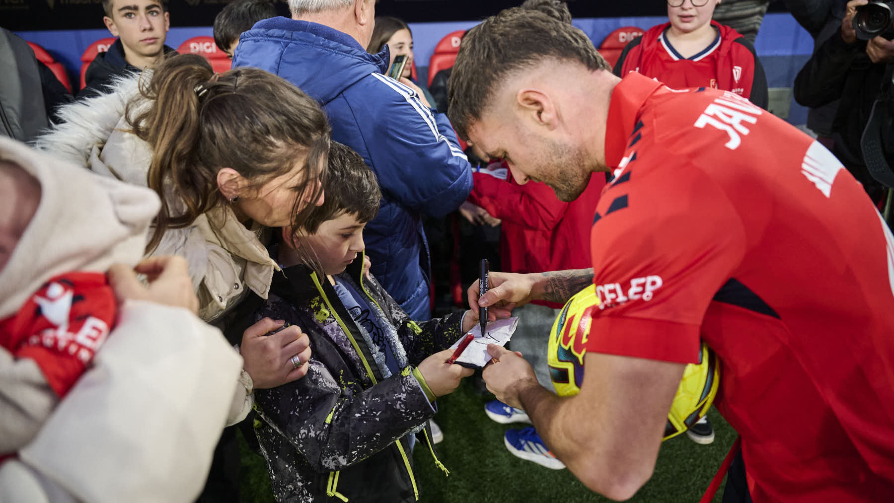 Javi Galán, el nuevo fichaje de Osasuna, explica por qué ha dicho “sí” y qué le ha enamorado de El Sadar