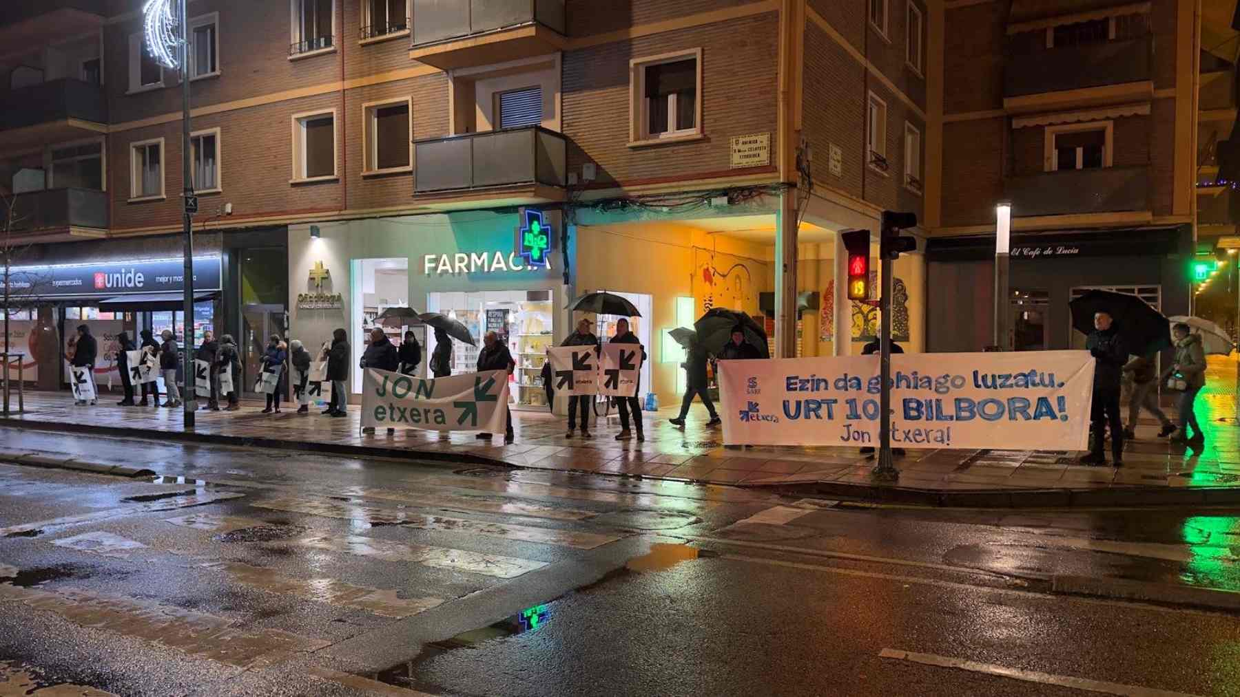 Proetarras exigen en Pamplona la libertad de un asesino que mató a dos militares a bombazos