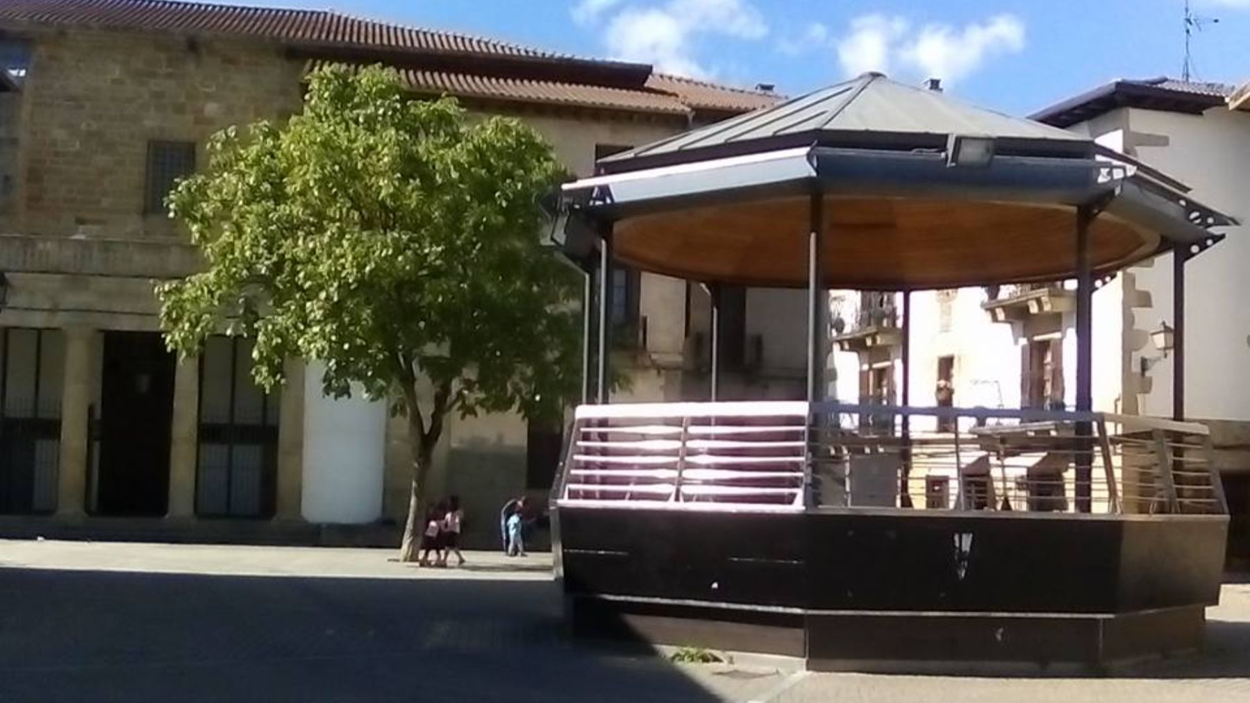 El alcalde de Alsasua denuncia el asalto a un edificio municipal: 