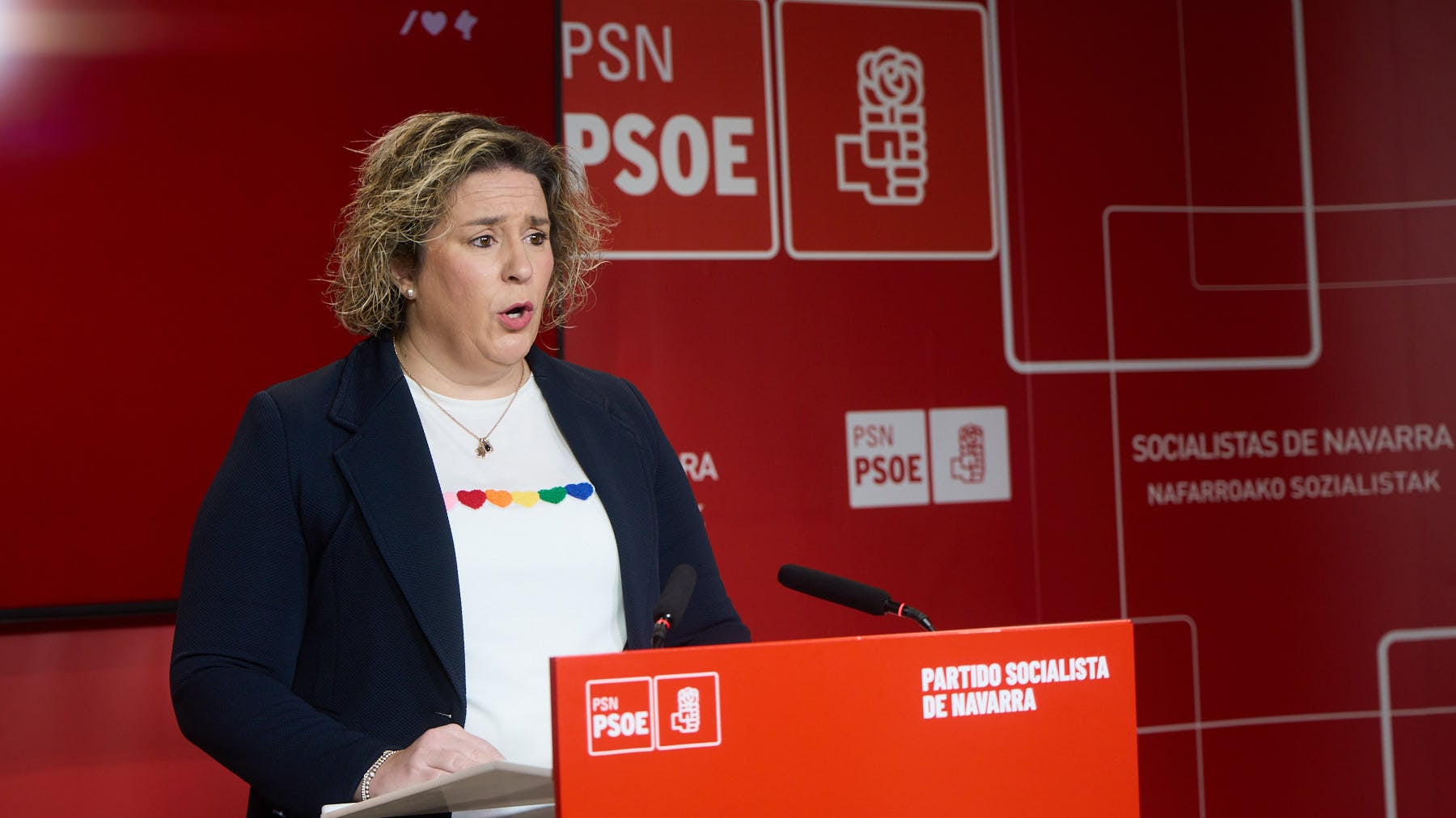 El giro del PSOE en Navarra: Sánchez 'no dormía tranquilo' con Podemos y ahora el PSN pacta con el Frente Amplio al Senado