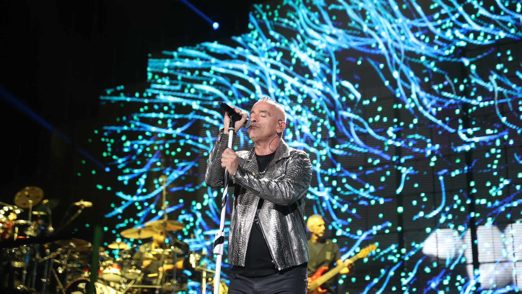 Pamplona se cuela en la gira de Eros Ramazzotti: lo que se sabe del concierto y cómo conseguir entradas a tiempo