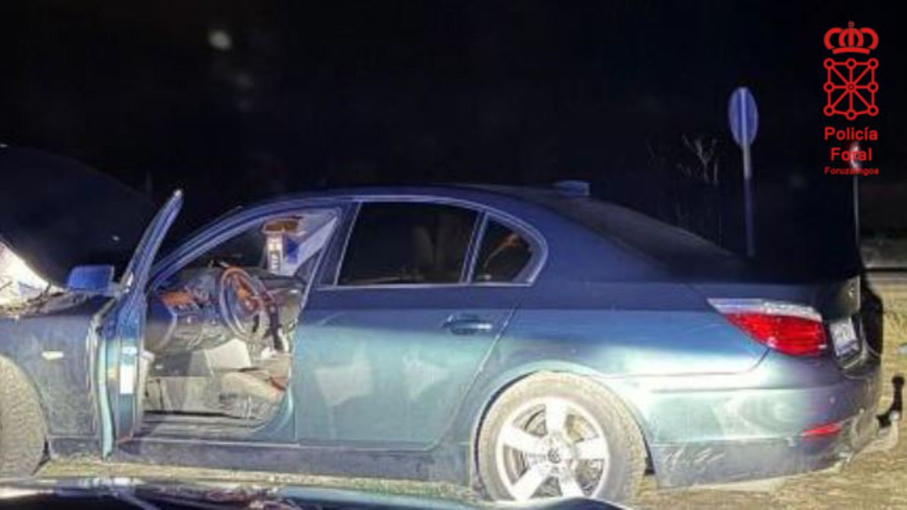 La “táctica del abrazo” para robar en viviendas de pueblos de Navarra: entraban con besos y se llevaban las joyas