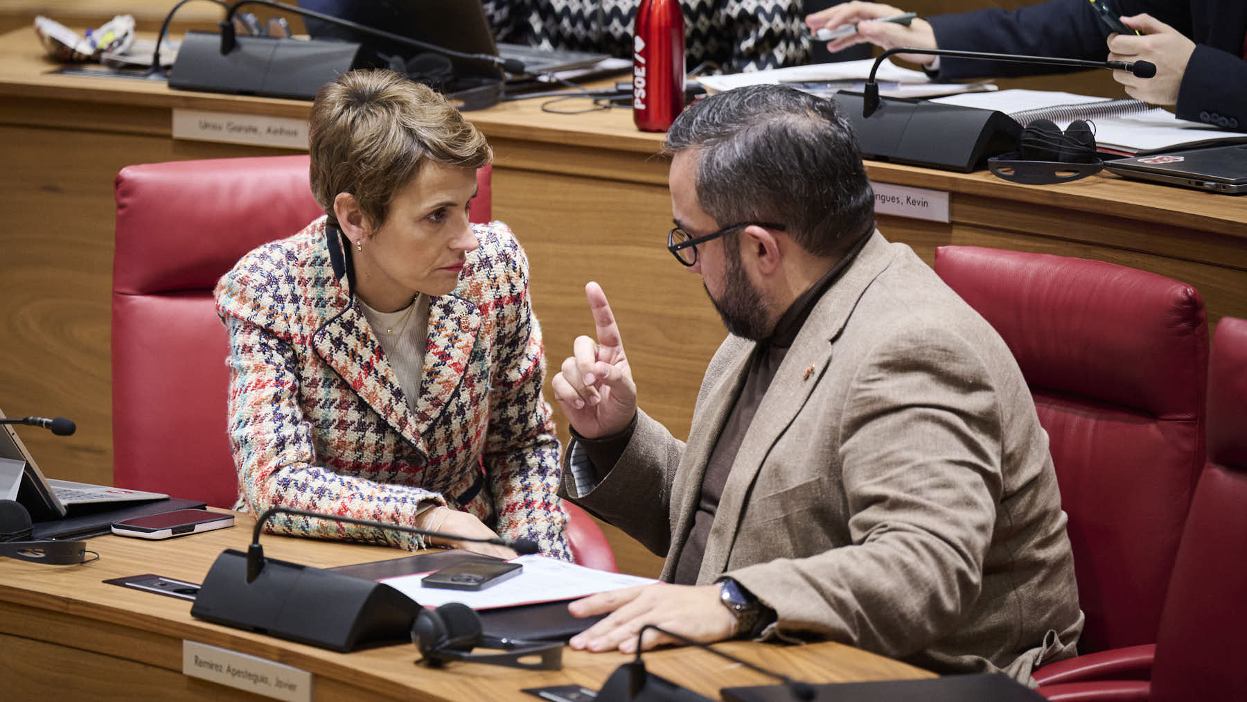 El paro apenas baja en Navarra y Chivite vuelve a quedarse lejos de las comunidades que más reducen el desempleo