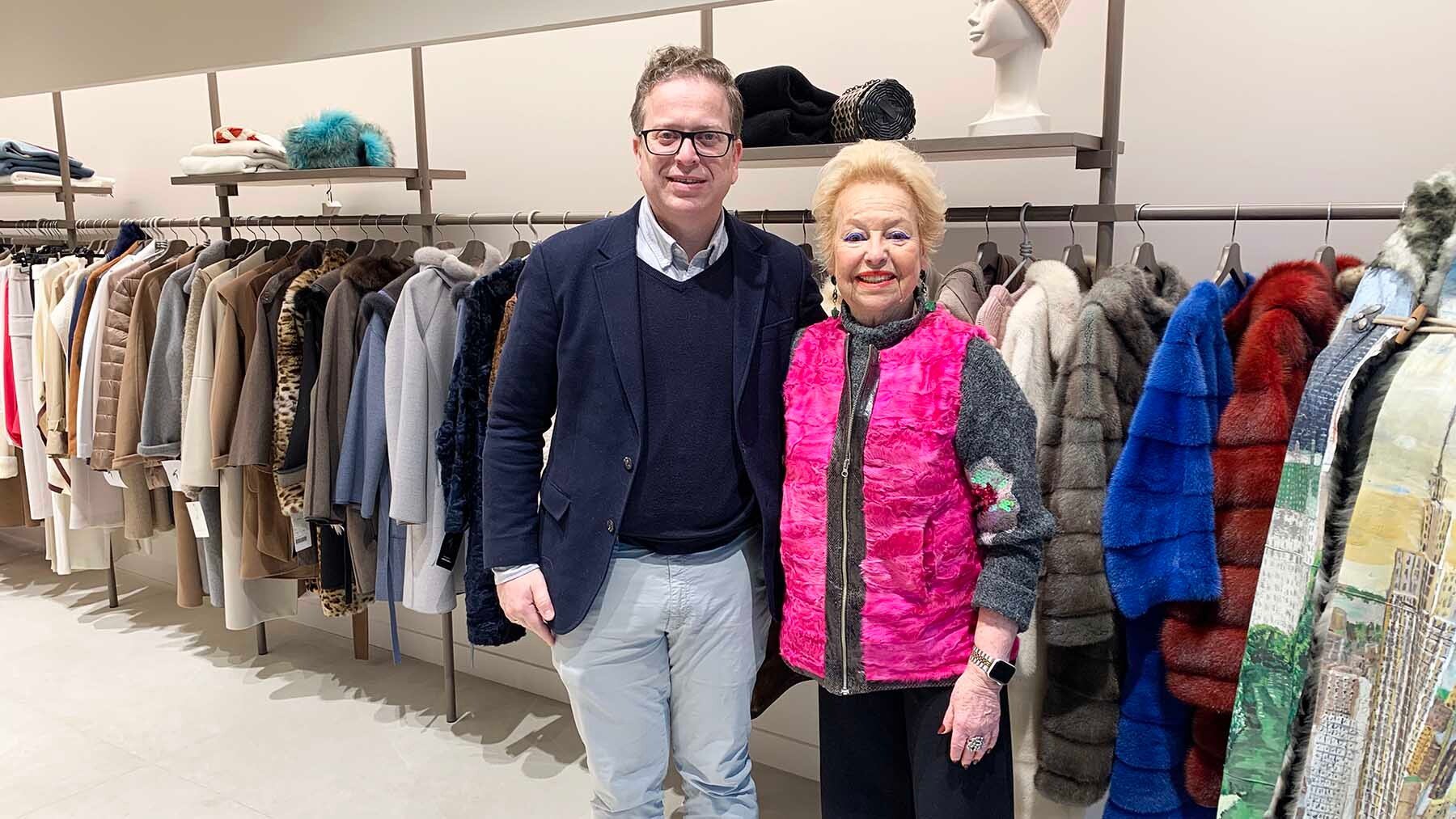 La tienda de Pamplona que cumple 50 años y abre un segundo local: “sin mi hijo no hubiera abierto