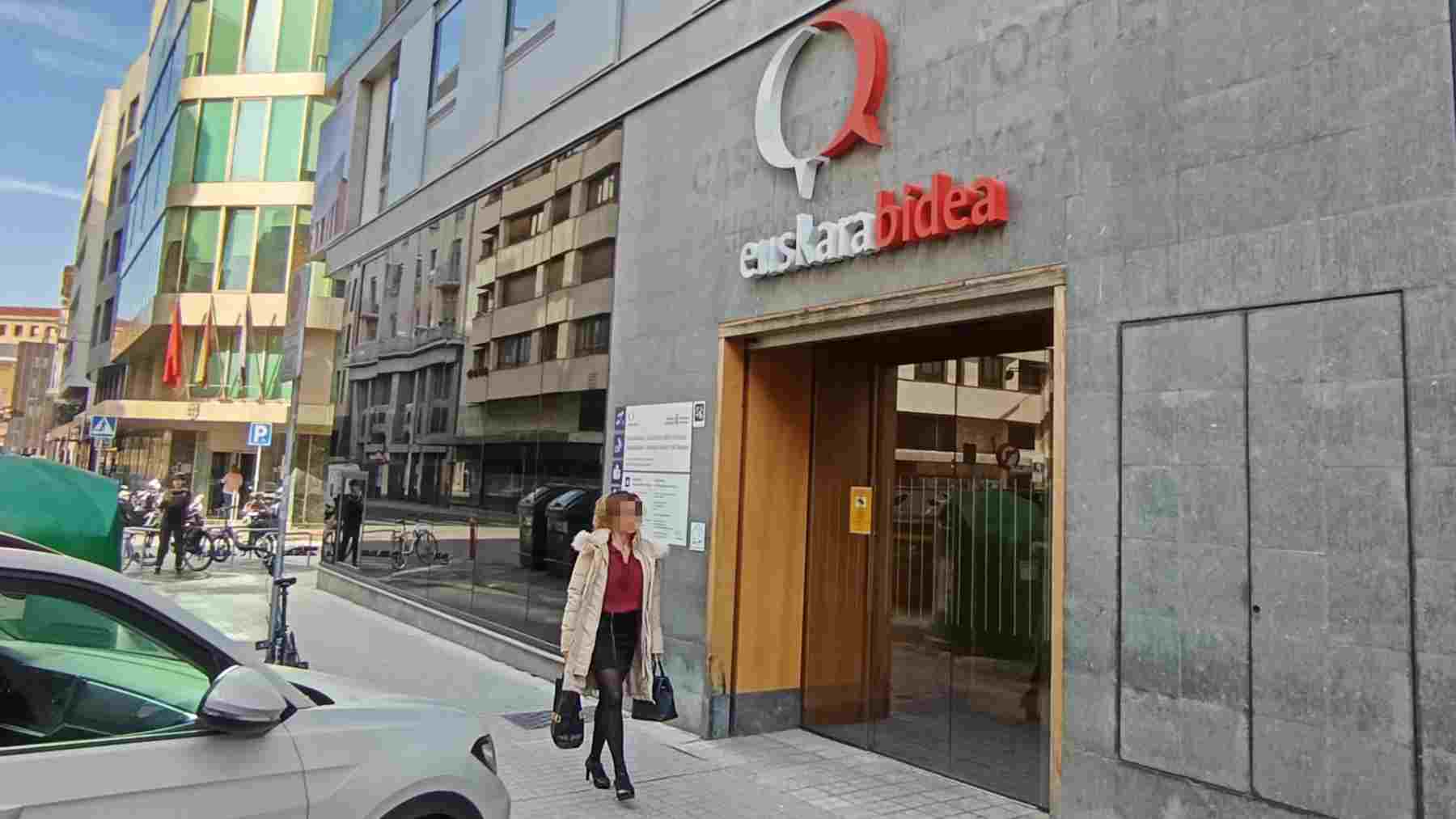 Chivite y sus socios se gastan 14 millones de euros en euskera: así se despilfarra el dinero de Euskarabidea