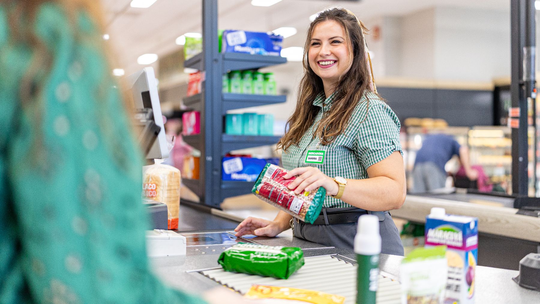 Mercadona busca trabajadores en Navarra: lanza una oferta de 30 empleos con este sueldo