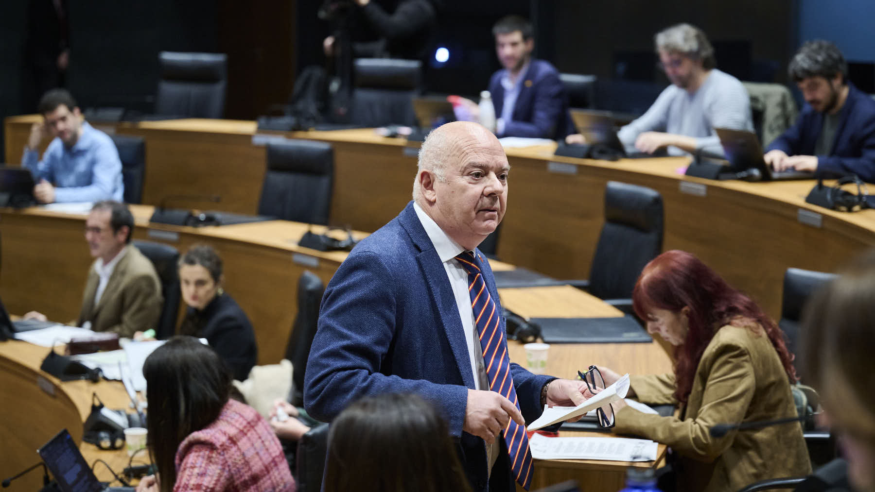 El Parlamento de Navarra tumba la moción de Vox para prohibir el niqab y el burka en espacios públicos