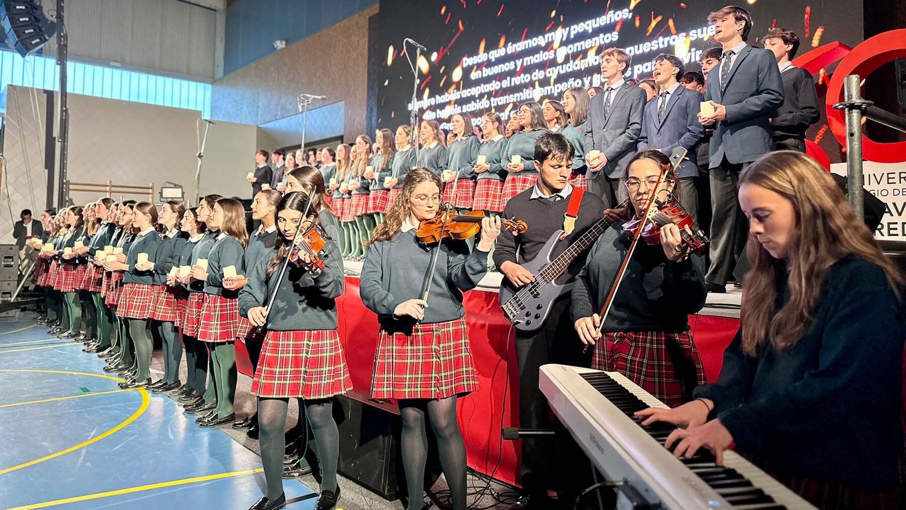 El colegio Miravalles-El Redín celebra su 60 aniversario con un evento multitudinario.