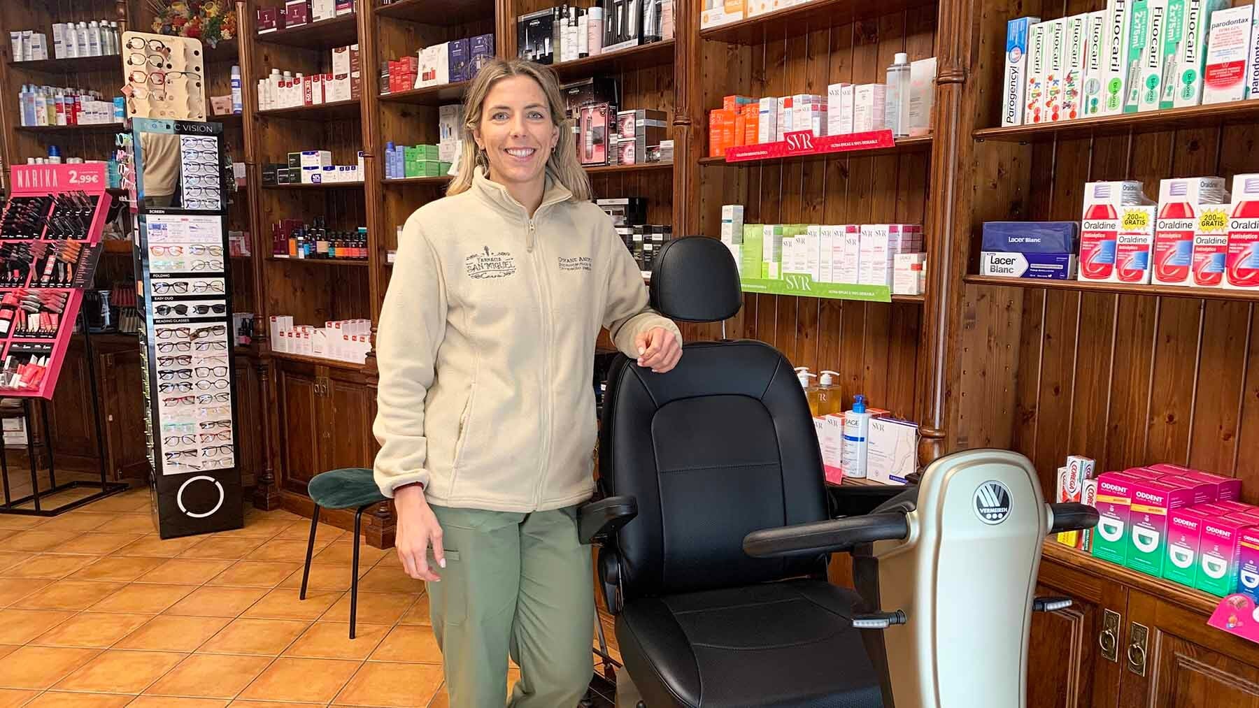 Farmacia y ahora también ortopedia, el nuevo proyecto de Oihane en un pueblo de Navarra