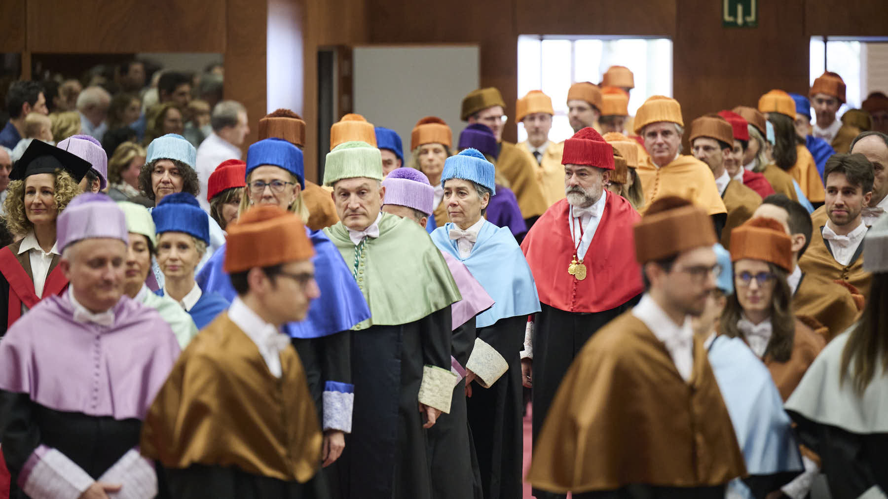 La UPNA celebra el acto acad&eacute;mico de investidura de los nuevos doctores y doctoras que han le&iacute;do su tesis en los &uacute;ltimos dos a&ntilde;os. PABLO LASAOSA