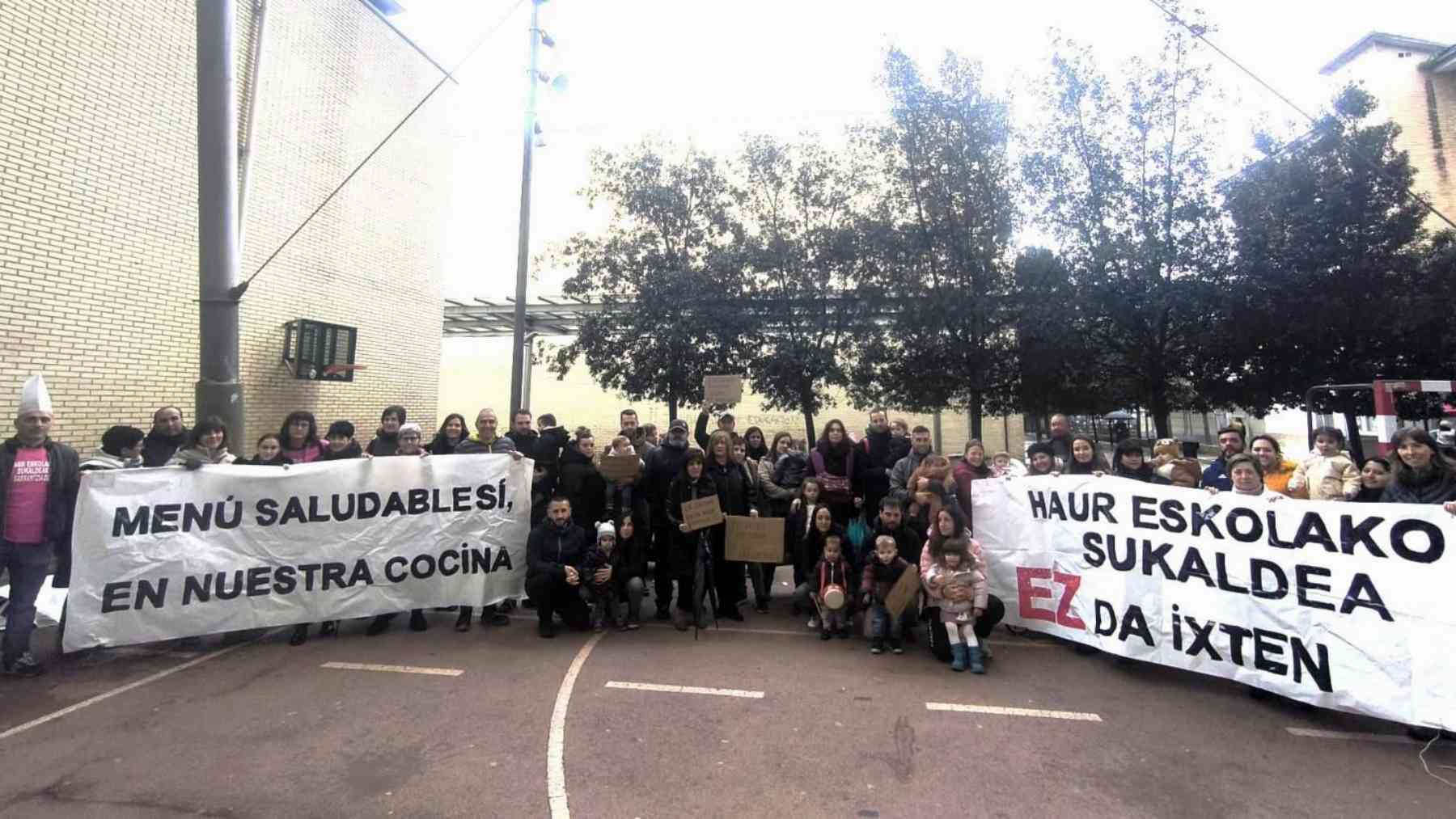 EH Bildu se carga la cocina de una escuela infantil y las familias se organizan contra la medida