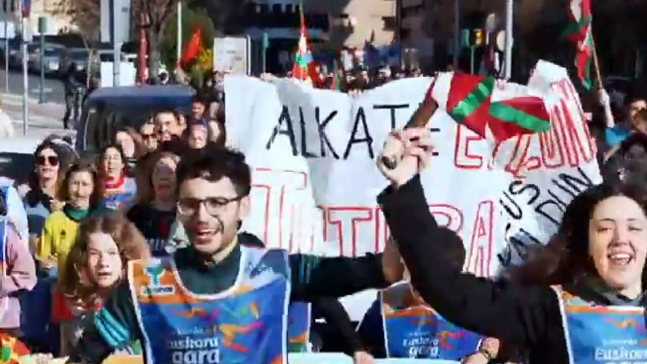 Pancarta contra el alcalde de Tudela, Alejandro Toquero, en la Korrika