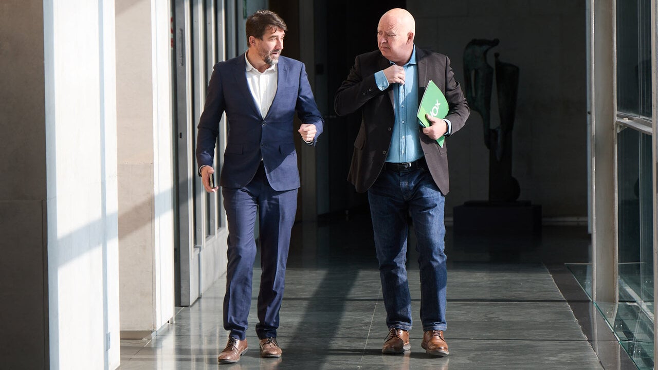 VOX plantea en Navarra la medida que busca priorizar a los españoles en el acceso a ayudas sociales