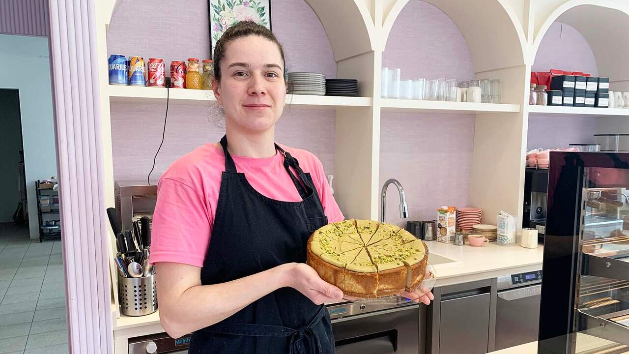 La pastelería que conquista un barrio de Pamplona con sus espectaculares tartas y galletas artesanales