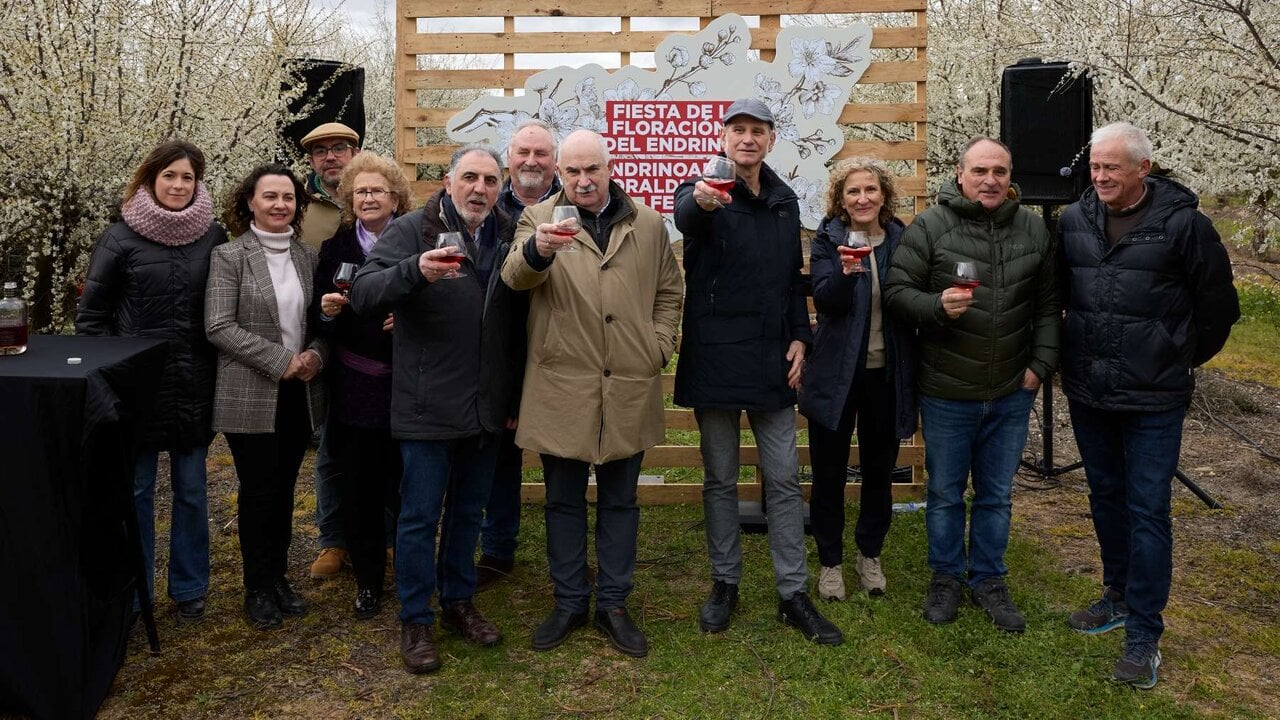 El Pacharán Navarro vive un día especial en Funes con un homenaje a las familias que han marcado su historia