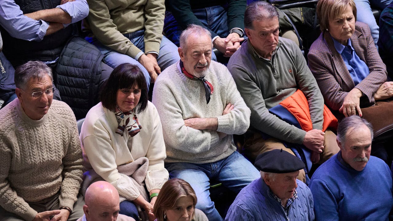 Final del XVI Campeonato de Parejas entre Altuna III-Ezkurdia y Laso-Albisu en el front&oacute;n del Navarra Arena. PABLO LASAOSA