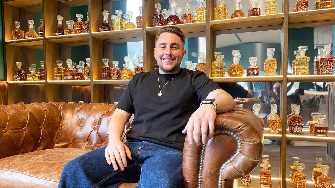 El nuevo bar de Pamplona que abre junto a la plaza de toros y le hace un guiño a San Fermín