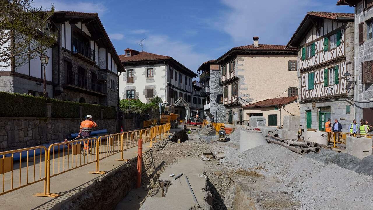 La gran obra que cambia Lesaca: una inversión millonaria para renovar la travesía, un barrio y un edificio municipal